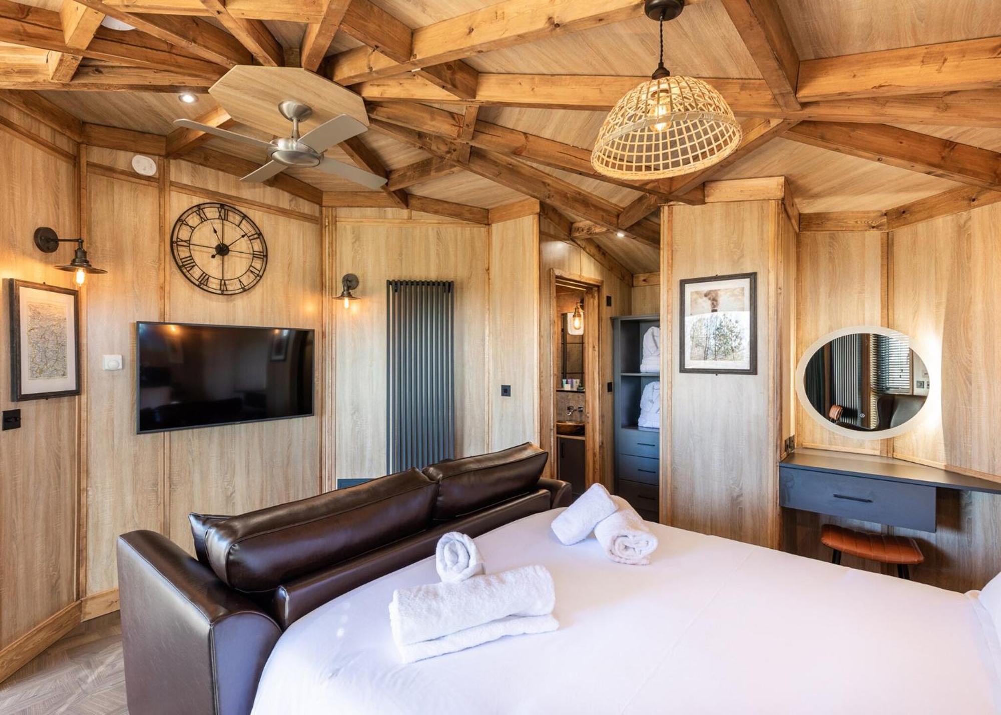 Rivendale Lodge Retreat Ashbourne  Bagian luar foto