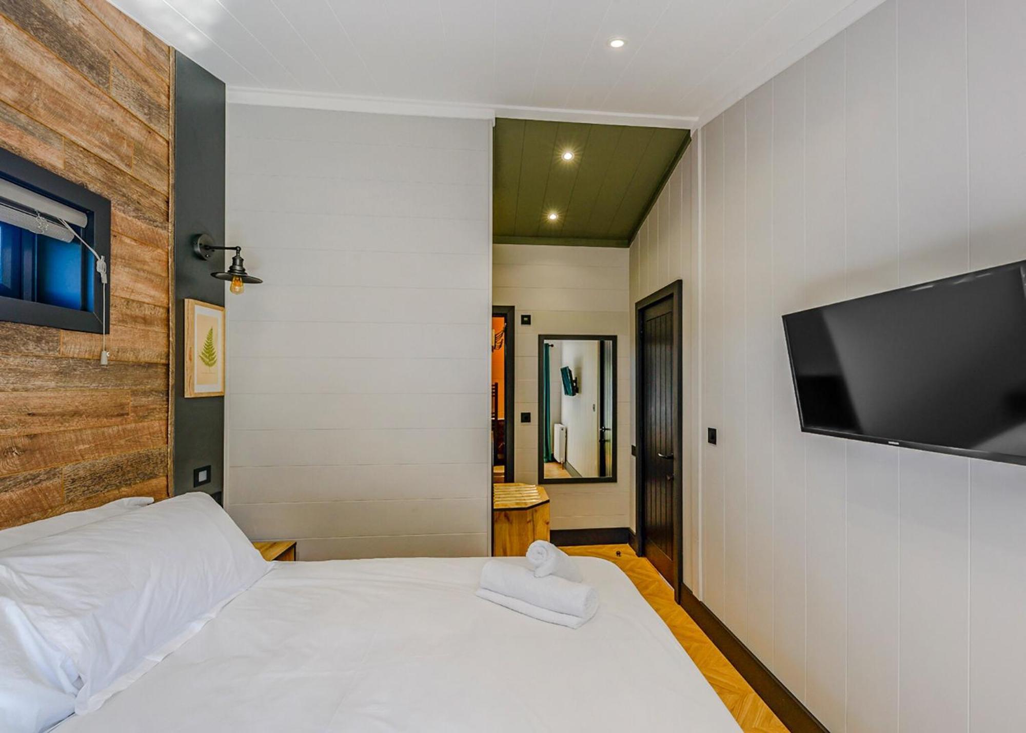 Rivendale Lodge Retreat Ashbourne  Bagian luar foto